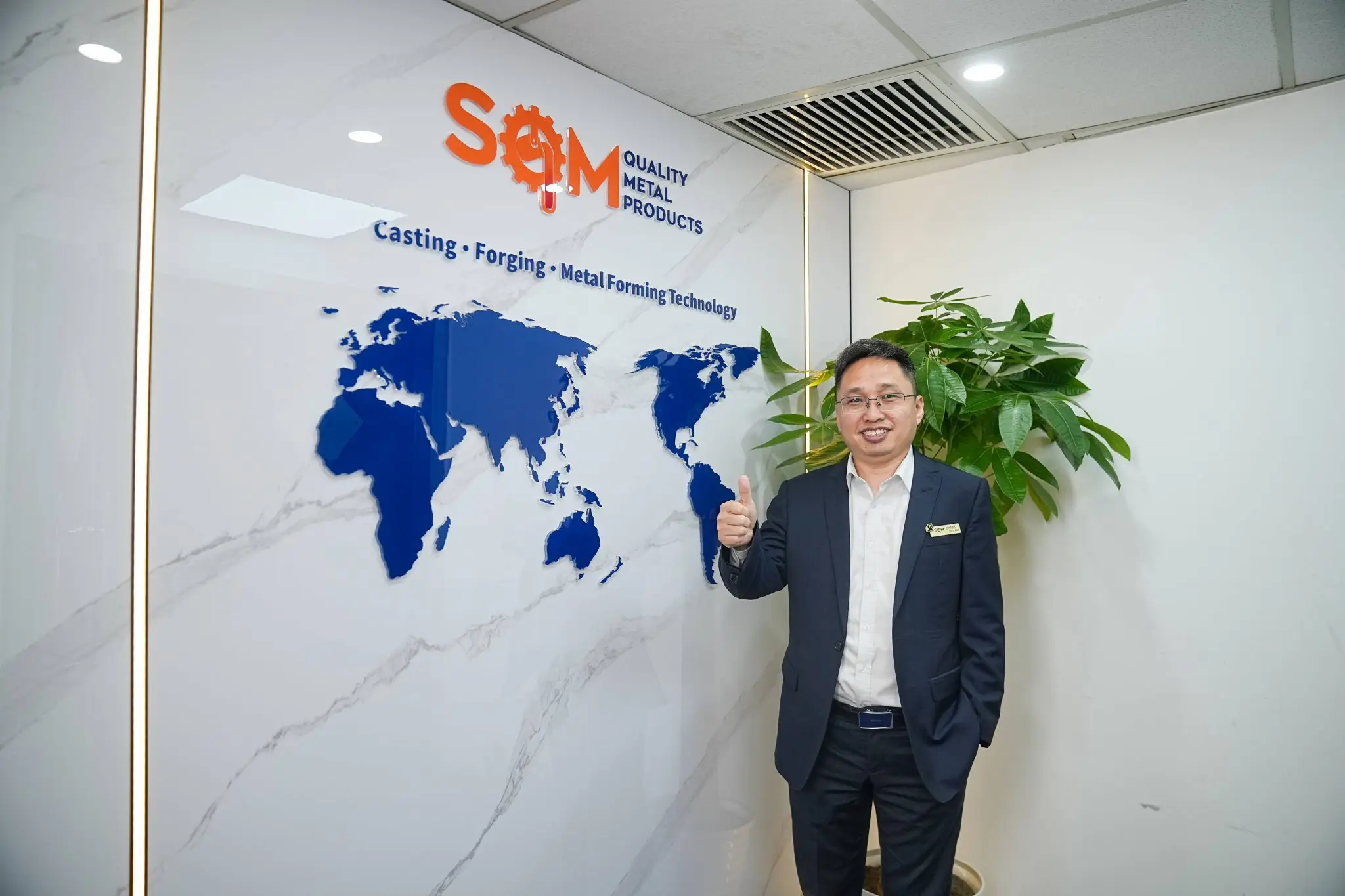 Managing-Director-Johnny-Zhao-2048x1365