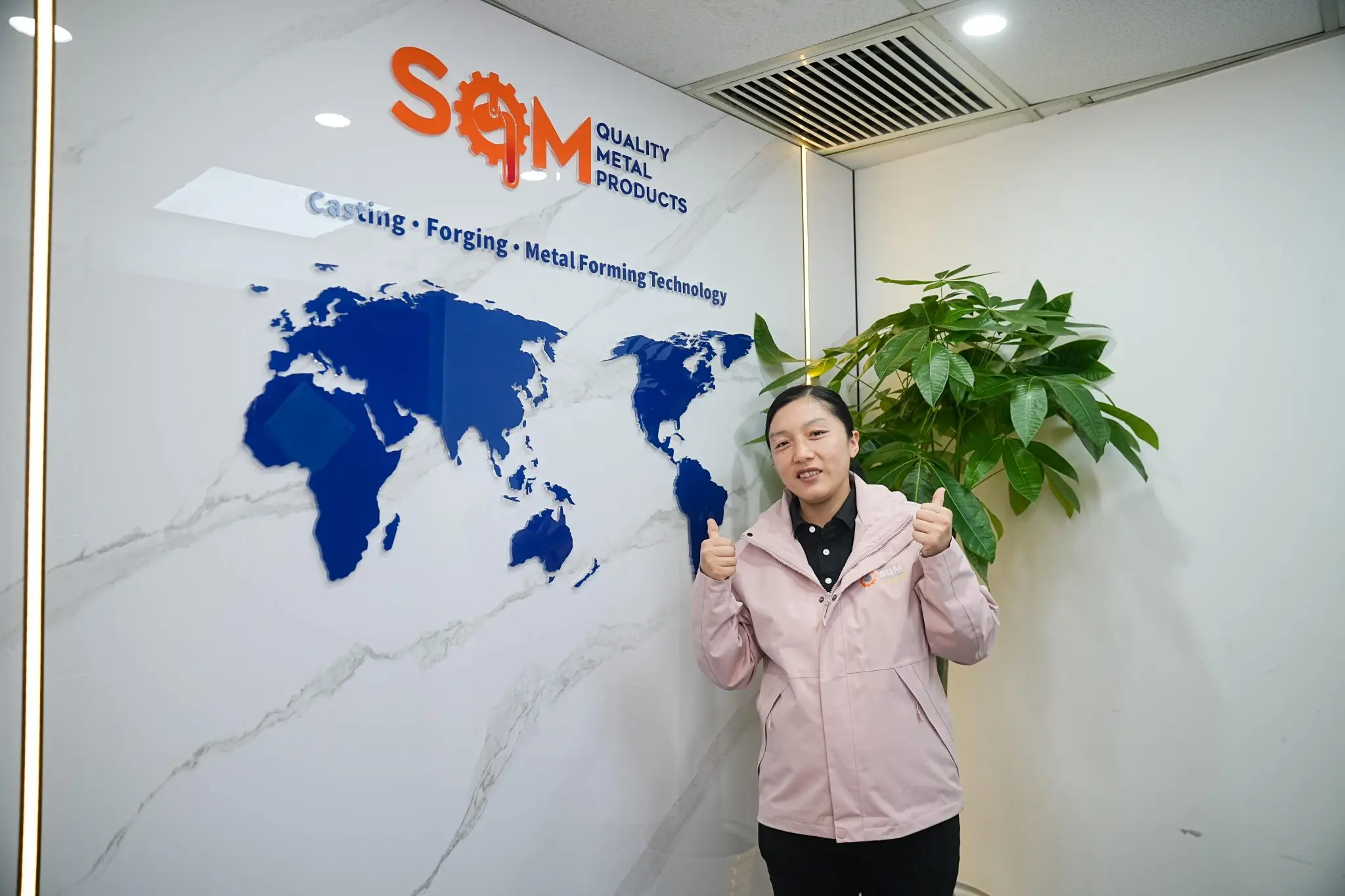 Logistic-Manager-Guo-Qin-2048x1365 Logistic-Manager-Guo-Qin-2048x1365